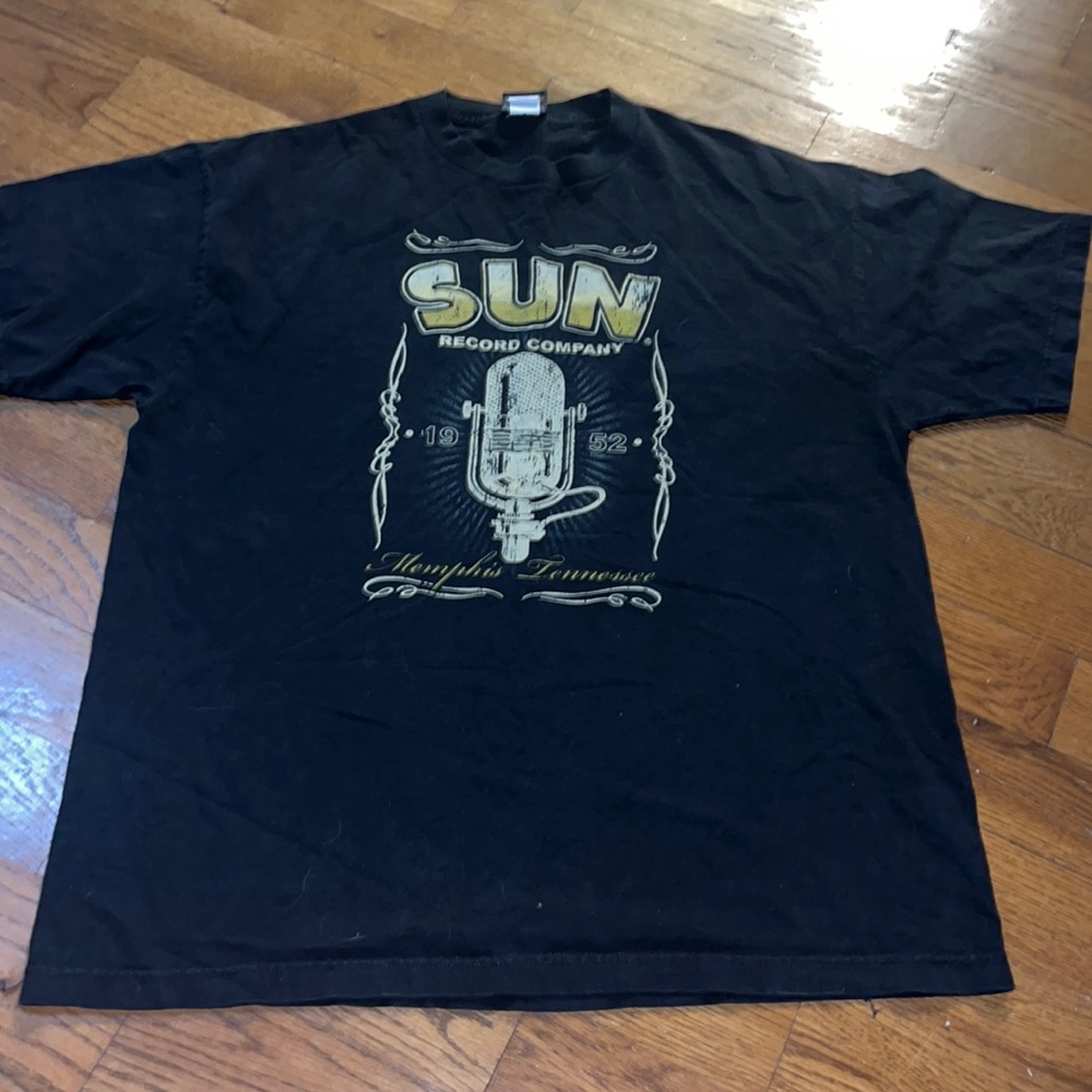 Vintage Sun Record Gold Microphone Men's T Shirt Memphis TN gold on black sz XL